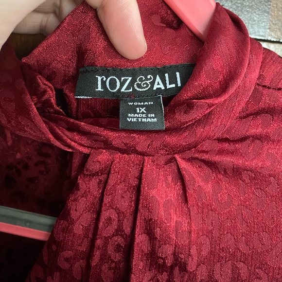 Maroon leopard shirt - Picture 3 of 5